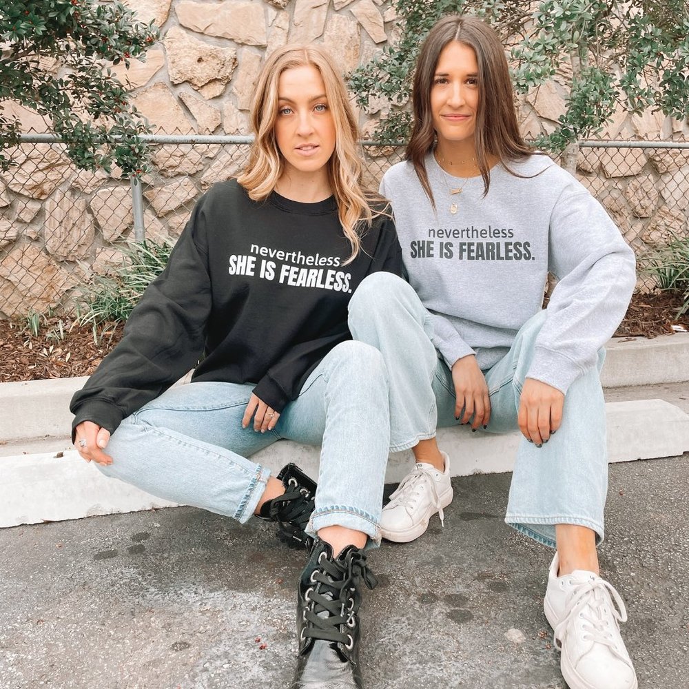 FEARLESS Sweatshirt - Picture 3 of 3